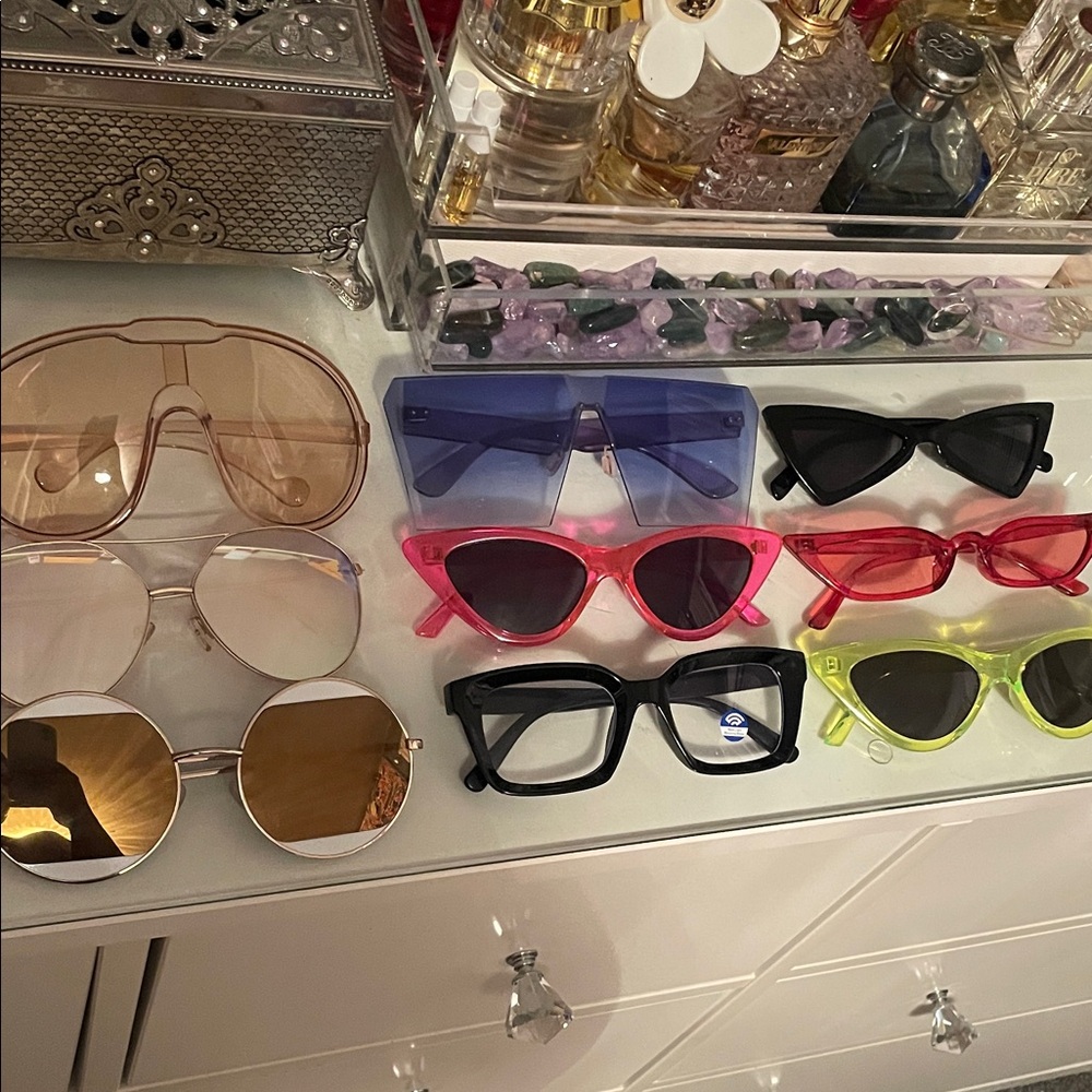 Sunglasses Set - Multicolor - Picture 1 of 1